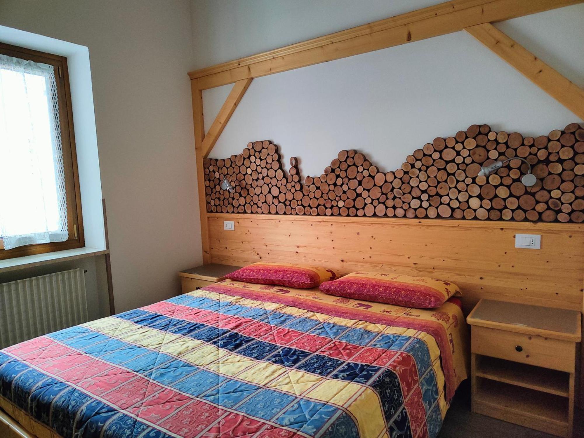 Appartamenti La Val 安达洛 外观 照片