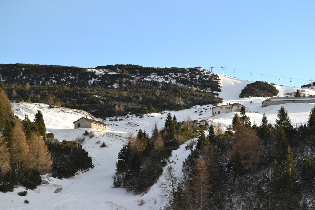 Appartamenti La Val 安达洛 外观 照片